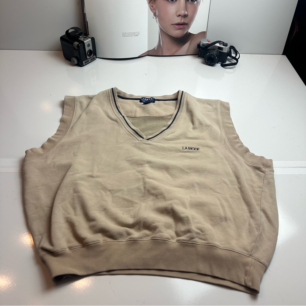 La Mode Women's Beige V-Neck Sweatshirt